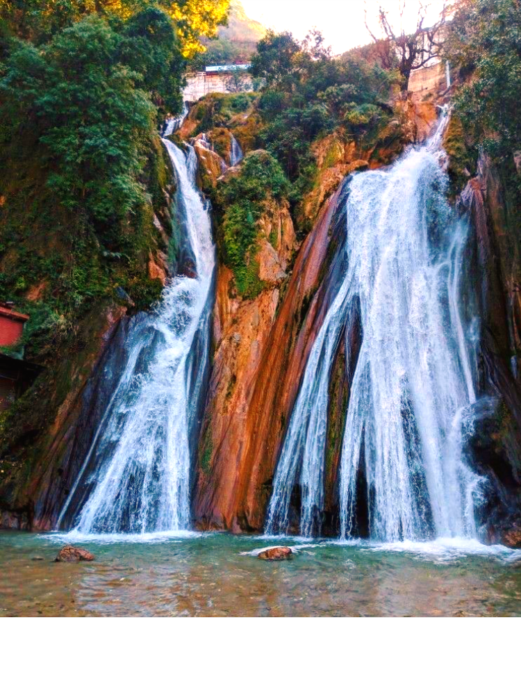 Mussoorie sightseeing taxi service Kempty Falls