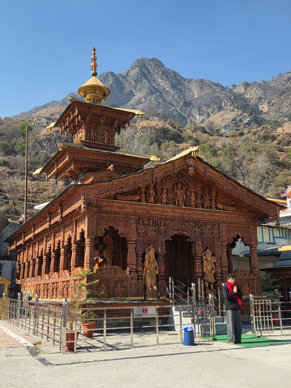 Mussoorie to Lakhamandal taxi service – Yamuna Bridge tour